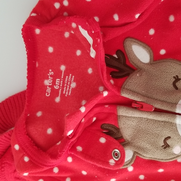 Bundle of 2 Carter's baby girl outfits - Picture 5 of 15